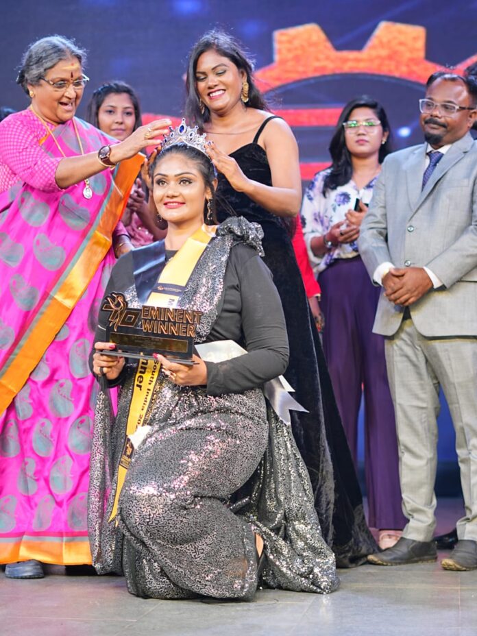 RASIPURAM GOUSALYA SELECTED AS MRS SOUTH INDIA IN COMPETITION HELD AT TRICHY